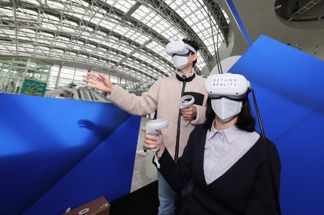 ▲ 별첨1_인천공항 가상여행 체험 미디어 전시회 사진