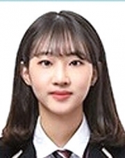 ▲ 광명 광휘고등학교 학생들이 수학 말하기 대회 후 단체 사진 모습.