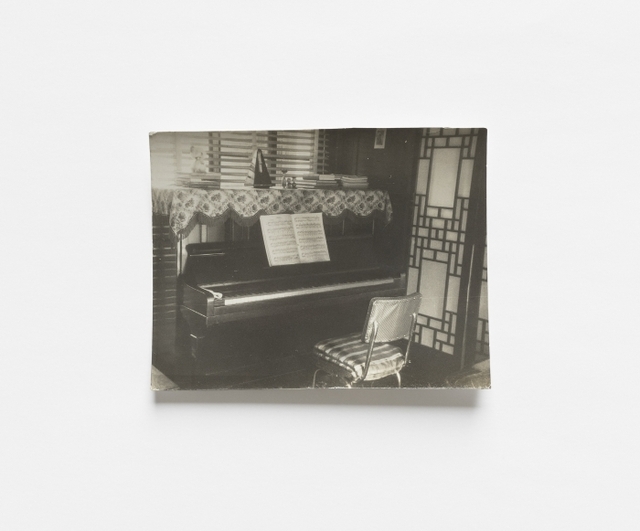 ▲ 4. 가족사진 - 1965 피아노 연습