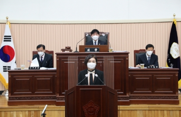 양경애 의원, 김형수 의장