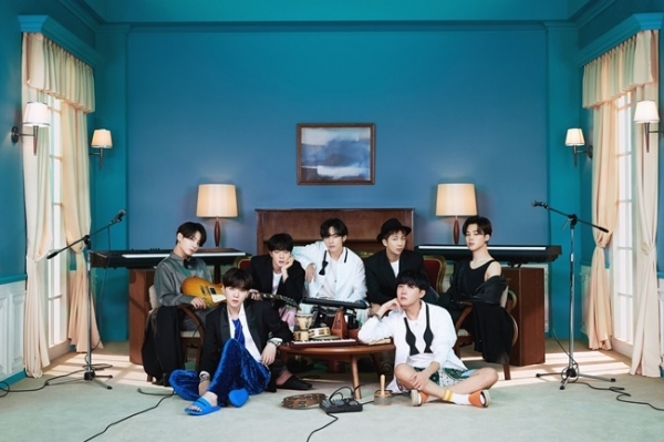 방탄소년단 'BE' (Deluxe Edition) 콘셉트 포토. 빅히트엔터테인먼트