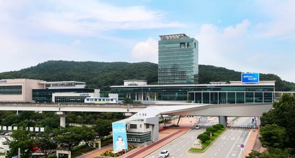 사랑중심 새로운 용인시청 전경.
