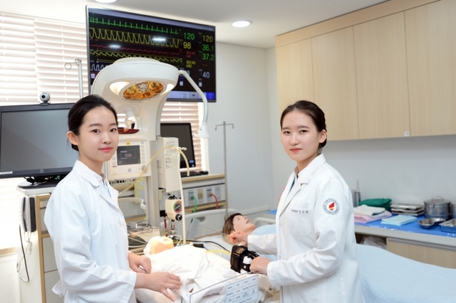 ▲ 수원여자대학교 실습 장면.