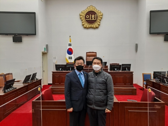 ▲ 박근철 의원, 부산시의회 및 제주도의회 방문.