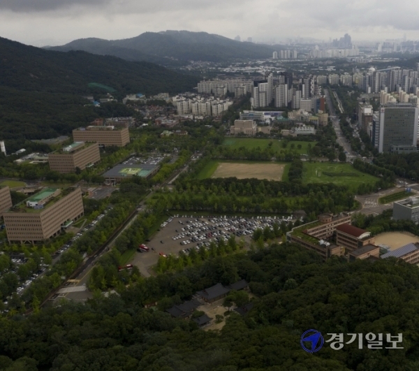 ▲ 정부가 공동주택을 짓겠다는 청사유휴지와 과천청사