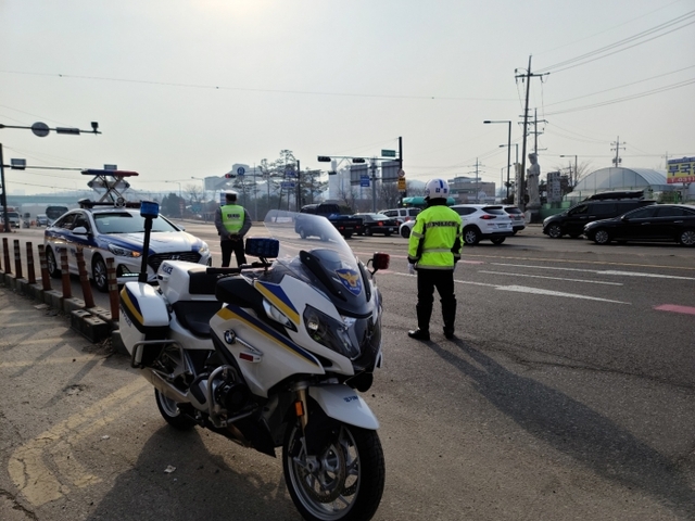 ▲ (2) 교통안전활동 현장사진