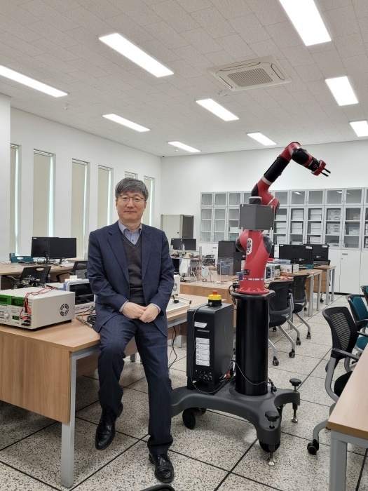 이갑래 평택대 LINC+ 사업단장 겸 IoT 융합전공 주임 교수.