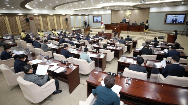 ▲ 수원시의회는 2일 제358회 임시회를 열고 의정활동을 시작했다. 수원시 제공