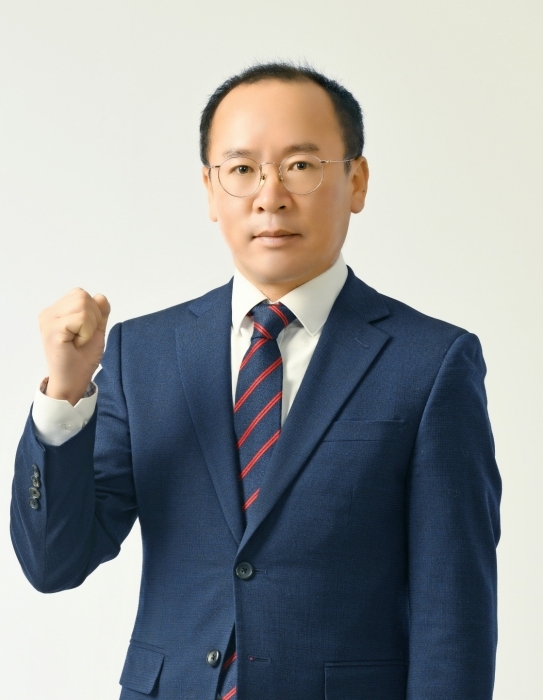 ▲ 이충환 회장