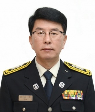 윤성근서장님