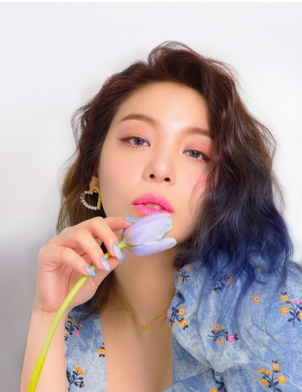 가수 에일리. 로켓쓰리엔터테인먼트