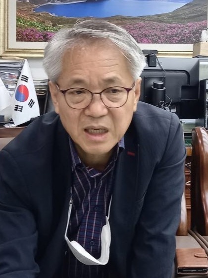 하춘성 위원장