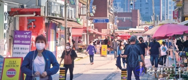 안산 다문화 음식거리 전경. 조주현∙윤원규기자