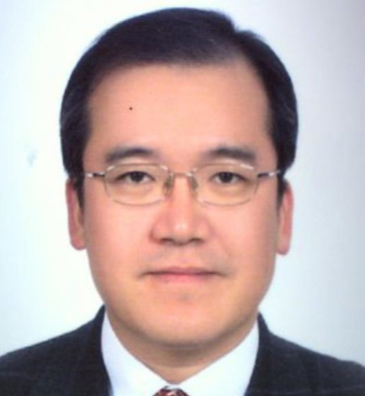 김철우