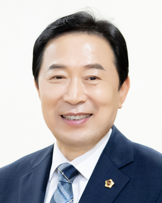 신은호_인천광역시의회_의장_프로필_사진_2021년_현재