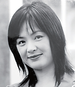 수원 출생. (아동문예)로 등단. 한국문인협회국제PEN한국본부한국아동문학인협회경기시인협회 회원.