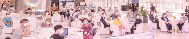 지난 6월 인천스타트업파크에서 열린 ‘2021 인천시민시장 대토론회’에서 참석자들이 시민시장 대토론회 우수제안 추진보고를 받고 있다. 경기일보DB