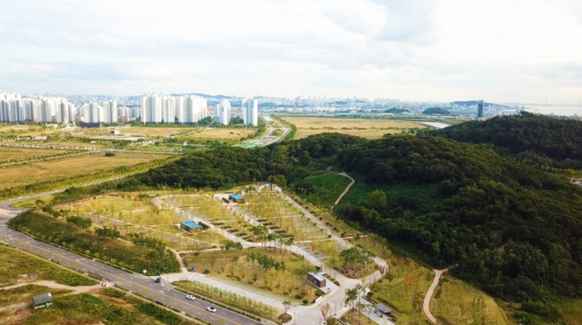 다음달 28일 오픈할 예정인 인천 청라국제도시의 해변공원캠핑장 전경. 인천경제자유구역청 제공