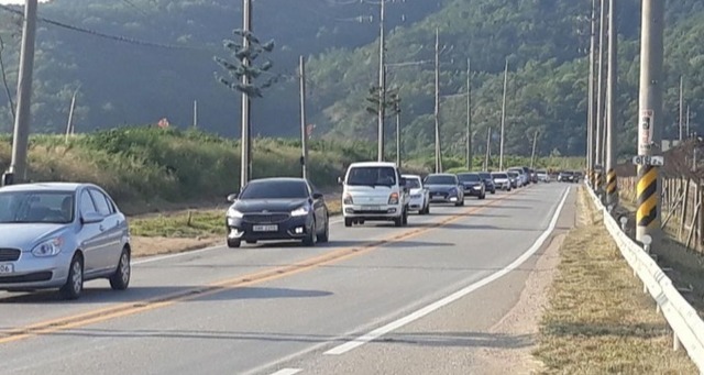 국지도 78호선 김포 운양~하성 구간(4.2㎞)이 오는 2025년까지 4차선으로 확장된다. 사진은 국지도 78호선 모습. 김포시 제공