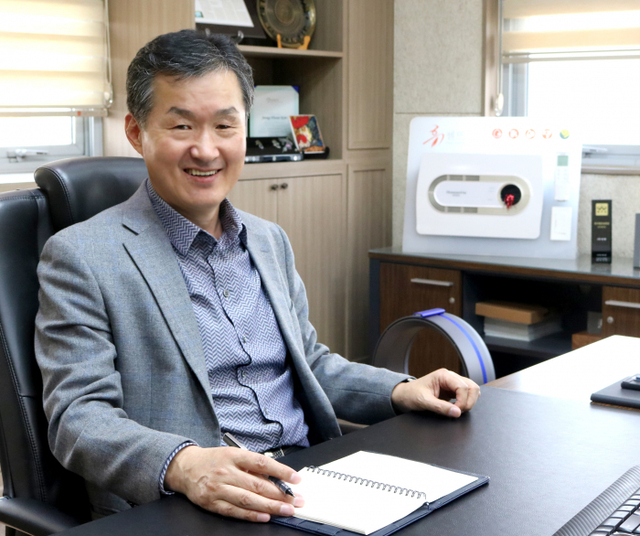 김정환 ㈜힘펠 대표