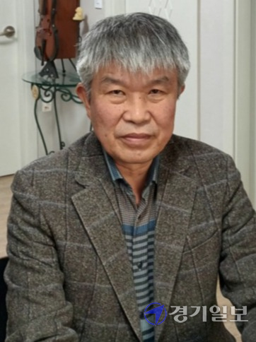 집수리 봉사 등을 통해 이웃사랑을 몸소 실천하고 있는 서동석 서구자율방범연합대장. 이지용기자