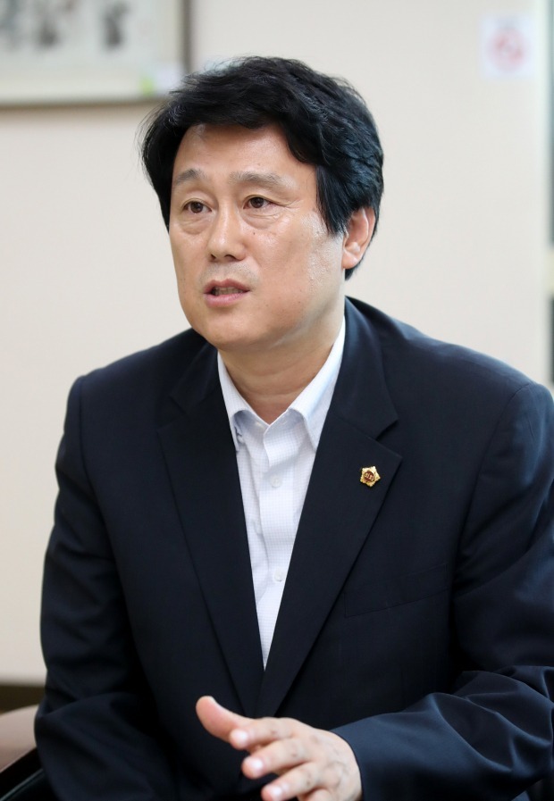 문화복지위원회 이용선 시의원