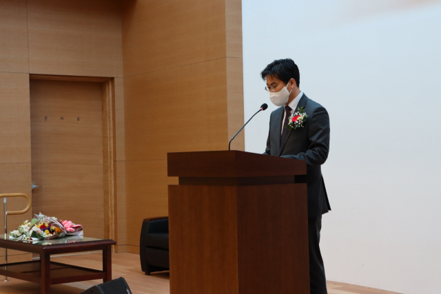 유영근 초대 의정부지법 남양주지원장이 2일 취임식에서 인사말을 하고 있다. 의정부지법 남양주지원 제공