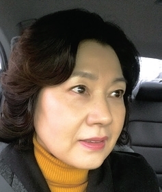 한국시학＞으로 등단.한국경기시인협회 회원.＜시인마을＞ 동인.
