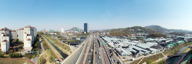 대규모 택지개발에 따른 교통문제가 과천지역 현안 과제로 대두되고 있다. 사진은 과천 지식정보타운 조성 예정지. 과천시 제공