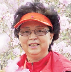 ▲ 안산 반월 출생.＜한국시학＞ 으로 등단.수원문학아카데미 ＜시인마을＞ 동인.