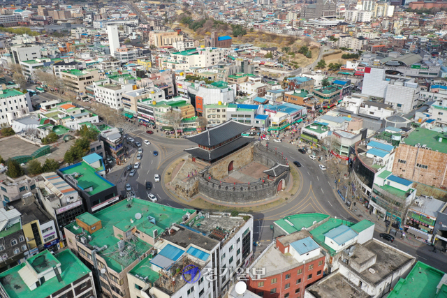 팔달문 인근 전경. 경기일보DB