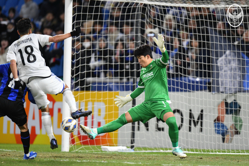 28일 오후 7시 중구 인천축구전용경기장 열린 2023-2024시즌 ACL 조별리그 G조 5차전에서 인천과 요코하마가 경기를 하고있다. 인천 유나이티드 제공