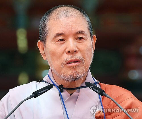 지난 3월 조계사에서 열린 상월결사 인도순례 회향식에서 회향사하는 자승스님. 연합뉴스 제공