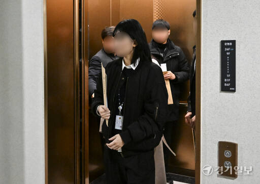 이재명 대표 법인카드 유용의혹 경기도청 압수수색 [포토뉴스]