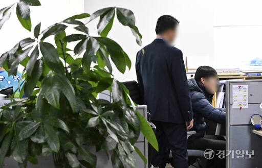 이재명 대표 법인카드 유용의혹 경기도청 압수수색 [포토뉴스]