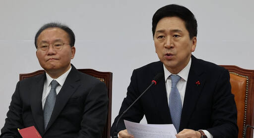 국민의힘 김기현 대표가 4일 국회에서 최고위원회의를 하고 있다. 연합뉴스