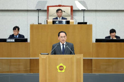 안광률 경기도의회 교육행정위원회 부위원장이 4일 도의회에서 열린 제372회 정례회 제4차 본회의를 통해 5분 발언을 진행하고 있다. 경기도의회 제공