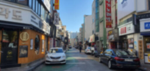 6일 인천 연수구 연수동의 먹자골목. 식당들이 주말인데도 불구하고 한적한 모습을 보이고 있다. 지우현기자
