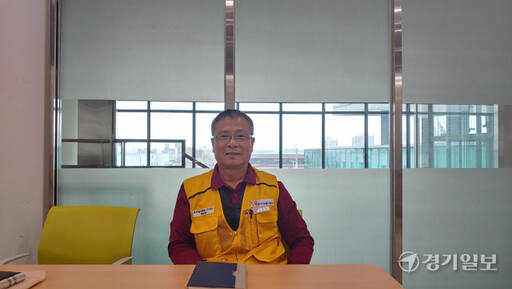 김웅식 화성시읍면동자원봉사지원단연합회 부회장. 김도균기자