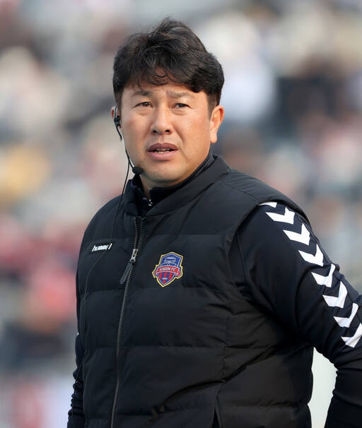사임한 김도균 수원FC 감독.수원FC 제공