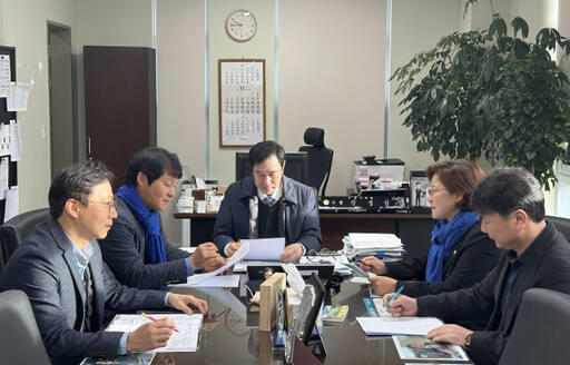 위례동 행정구역 통합 등을 논의 중인 하남시의회 더불어민주당. 하남시의회 제공.
