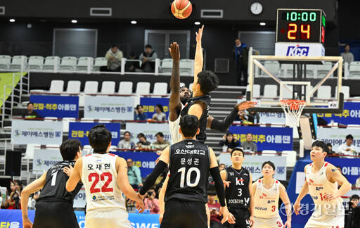 수원 KT, 서울 SK에 85-71로 패배 [포토뉴스]