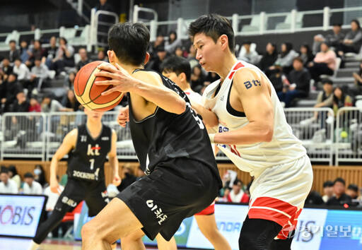 수원 KT, 서울 SK에 85-71로 패배 [포토뉴스]