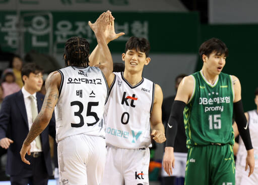 프로농구 수원 KT는 하윤기·외국인 선수 배스의 맹활약을 바탕으로 리그 상위권 도약을 노리고 있다.연합뉴스