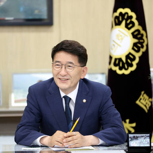 김기정 수원특례시의회 의장. 수원특례시의회 제공