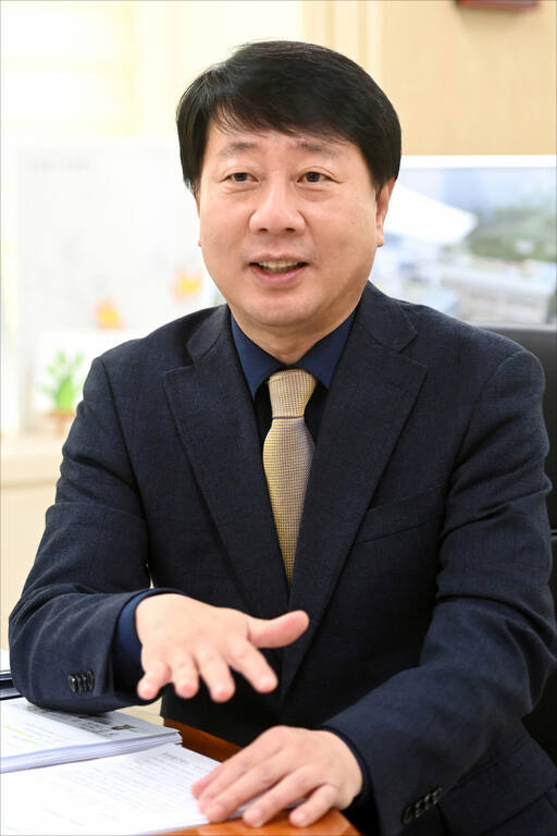 4일 차준택 부평구청장이 부평구청에서 열린 기자간담회에서 말하고 있다. 부평구 제공
