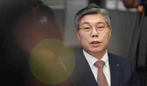 황병우 대구은행장이 지난해 7월 6일 오전 대구 수성구 대구은행 본점 콘퍼런스홀에서 시중은행 전환과 관련해 기자 간담회를 갖고 있다. 연합뉴스