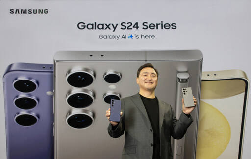 지난 17일(현지시간) 미국 새너제이에 위치한 SAP센터에서 개최된 '갤럭시 언팩 2024(Galaxy Unpacked 2024)' 행사에서 노태문 삼성전자 MX사업부장 사장이 '갤럭시 S24 시리즈'를 공개하고 있다. 삼성전자 제공