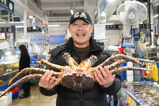 농수산물도매시장 개장부터 함께한 강창열씨. 수원특례시 제공