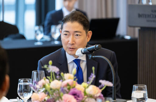 한국무역협회가 지난 7일 서울 삼성동 그랜드 인터콘티넨탈 호텔에서 개최한 '한일 교류 특별위원회 발족식 및 1차 회의'에서 조현준 효성그룹 회장이 발언하고 있다. 연합뉴스
